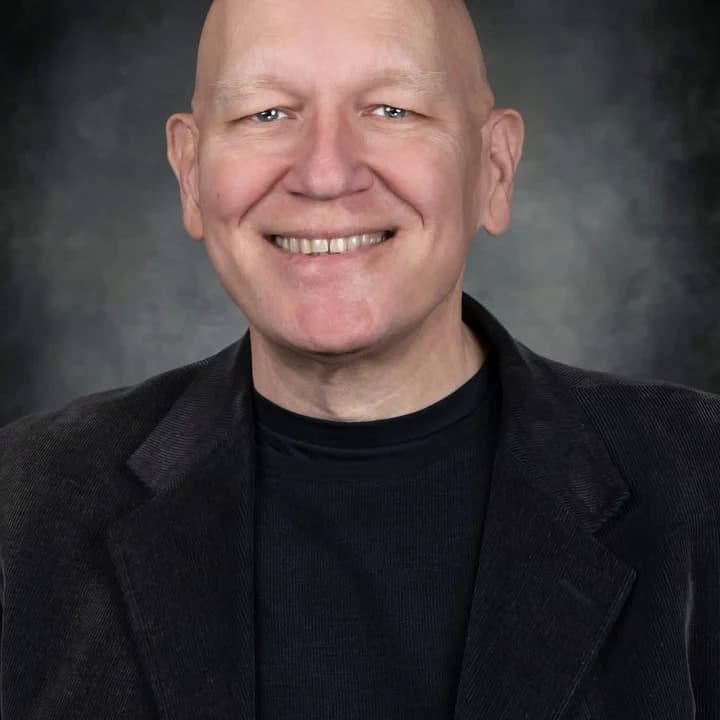 Bill Pratt headshot